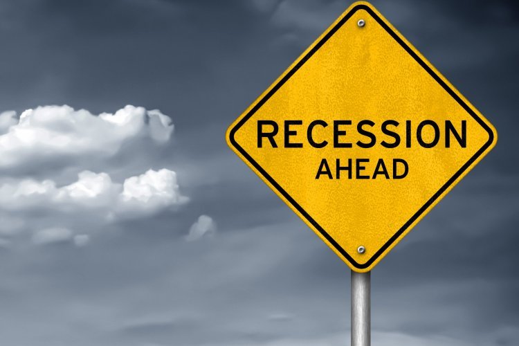 ‘Risk of a recession is rising’ as problems just keep ‘cascading’ throughout the economy, economist says