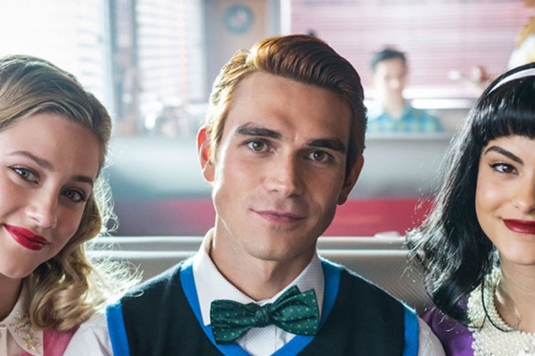 Is Riverdale's KJ Apa Team Barchie or Varchie in Season 6? He Says...