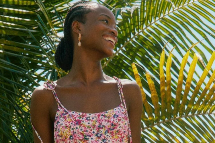 J.Crew Memorial Day Sale: Get This $110 Top for Just $20, Plus These 82% Off Deals