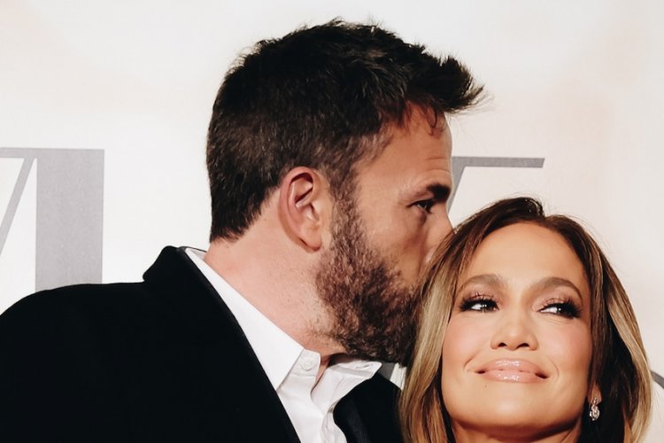 Jennifer Lopez and Ben Affleck Join Long List of Celebs Who Married in Las Vegas